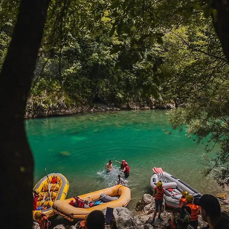 Canyon-view Rafting Retreat Foca