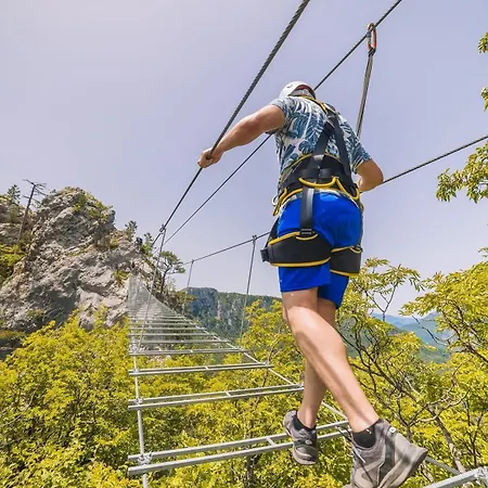 Kemping Canyon-view Rafting Retreat Foca