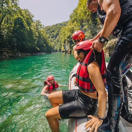Kemping Canyon-view Rafting Retreat